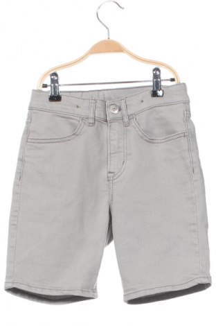 Kinder Shorts H&M, Größe 7-8y/ 128-134 cm, Farbe Grau, Preis 7,22 €