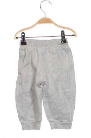 Kinder Sporthose George, Größe 6-9m/ 68-74 cm, Farbe Grau, Preis 7,99 €