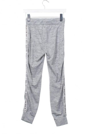 Kinder Sporthose H&M, Größe 10-11y/ 146-152 cm, Farbe Grau, Preis 15,99 €