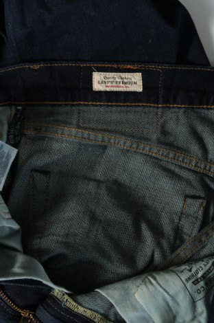 Мъжки дънки Levi's, Размер M, Цвят Син, Цена 75,49 лв.