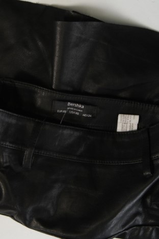 Φούστα Bershka, Μέγεθος XS, Χρώμα Μαύρο, Τιμή 6,49 €