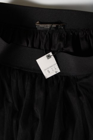 Fustă Zara Trafaluc, Mărime S, Culoare Negru, Preț 167,99 Lei