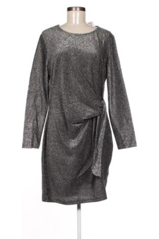 Kleid, Größe L, Farbe Silber, Preis 40,99 €