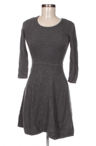 Kleid, Größe XS, Farbe Grau, Preis € 20,49