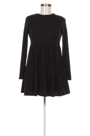 Kleid Bershka, Größe XS, Farbe Schwarz, Preis 20,49 €