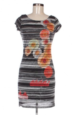 Rochie Desigual, Mărime M, Culoare Multicolor, Preț 209,18 Lei