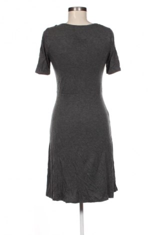 Kleid Papaya, Größe M, Farbe Grau, Preis 4,99 €