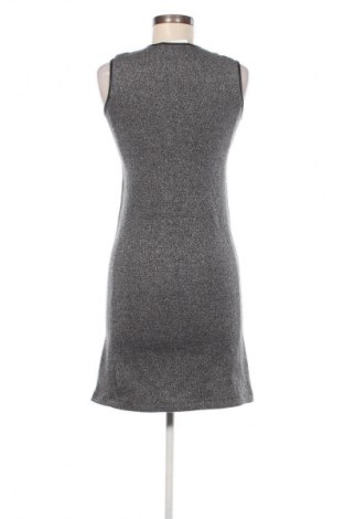 Kleid Zara Knitwear, Größe S, Farbe Grau, Preis € 6,99