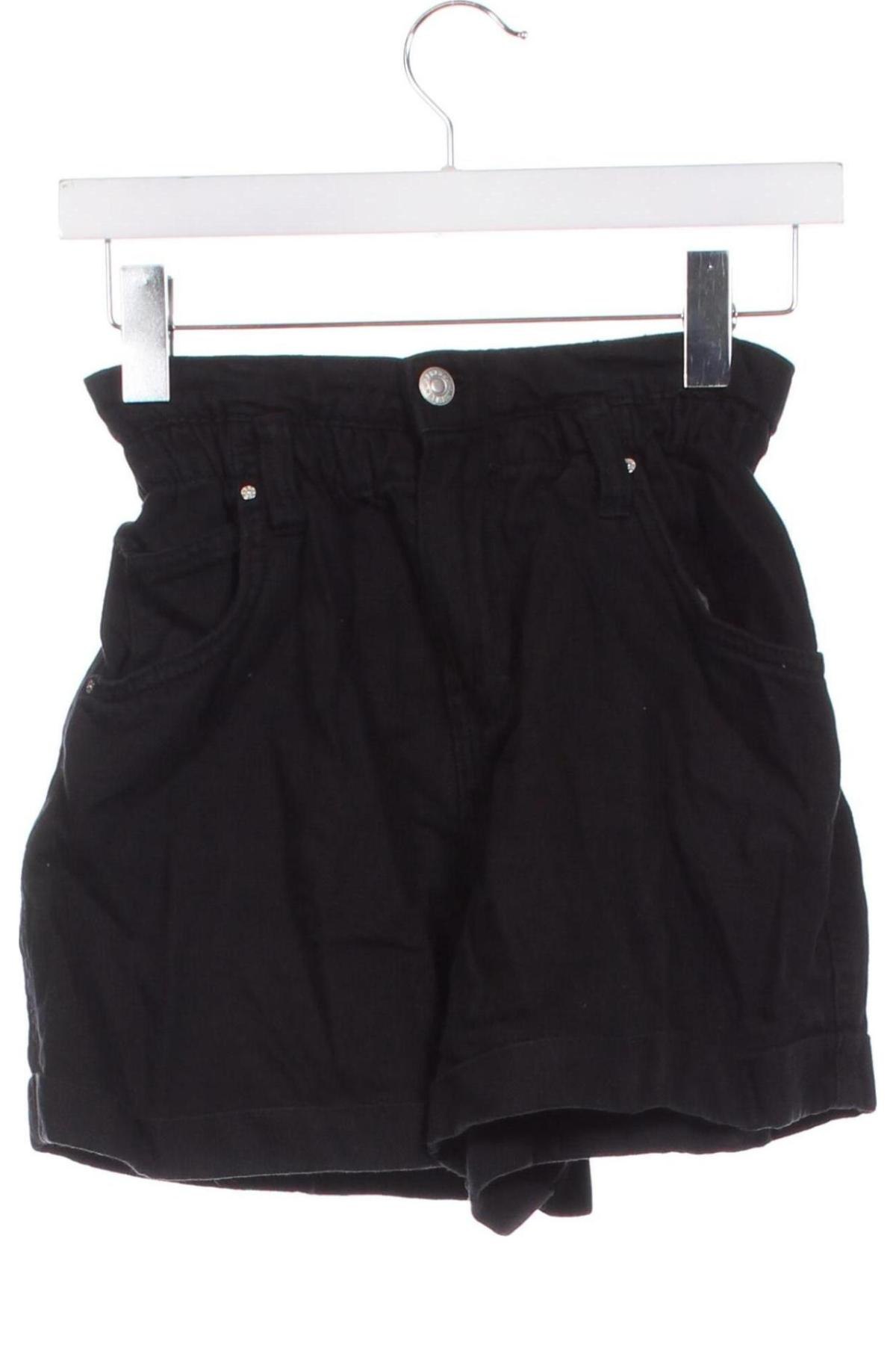 Damen Shorts Bershka, Größe XS, Farbe Schwarz, Preis 9,99 €