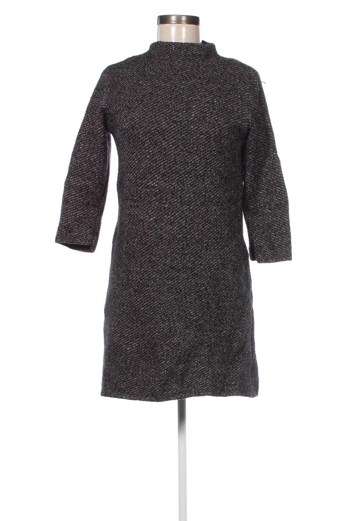 Šaty  Zara Knitwear, Velikost S, Barva Černá, Cena  429,00 Kč