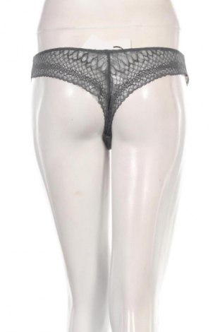 Бикини Hanro, Размер L, Цвят Многоцветен, Цена 46,99 лв.