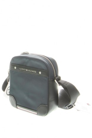 Чанта Tommy Hilfiger, Цвят Син, Цена 142,99 лв.