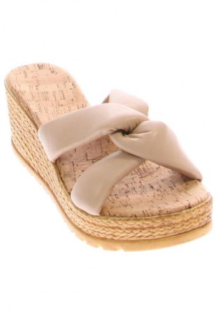 Papuci Unbranded, Mărime 39, Culoare Bej, Preț 235,99 Lei