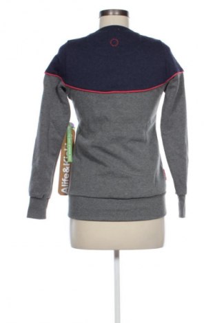 Дамска блуза Alife And Kickin, Размер XS, Цвят Многоцветен, Цена 62,99 лв.