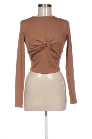 Дамска блуза Bershka, Размер S, Цвят Кафяв, Цена 19,00 лв.