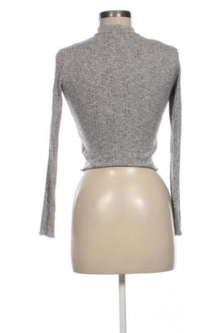 Dámská halenka Bershka, Velikost XS, Barva Šedá, Cena  241,00 Kč