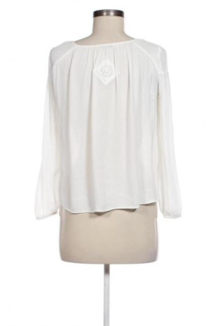 Дамска блуза Bershka, Размер S, Цвят Бял, Цена 12,99 лв.