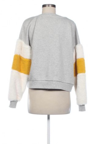 Damen Shirt Bershka, Größe M, Farbe Mehrfarbig, Preis € 17,67