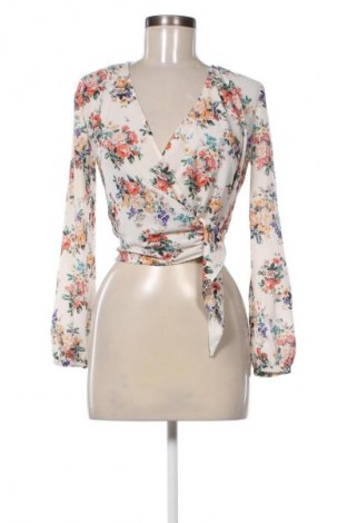 Дамска блуза Bershka, Размер S, Цвят Многоцветен, Цена 34,30 лв.