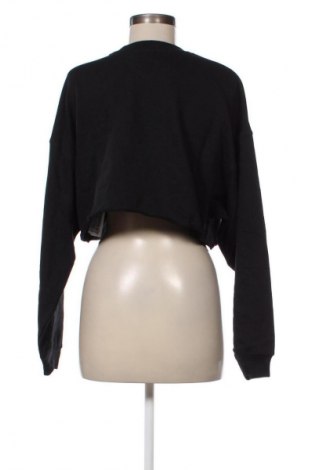 Дамска блуза Bershka, Размер L, Цвят Черен, Цена 12,99 лв.