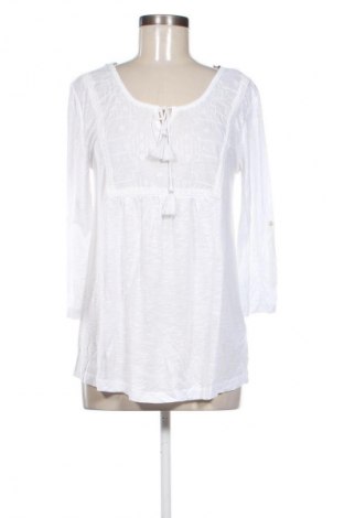 Дамска блуза Buffalo, Размер M, Цвят Бял, Цена 62,99 лв.