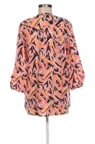 Дамска блуза Cartoon, Размер M, Цвят Многоцветен, Цена 25,99 лв.