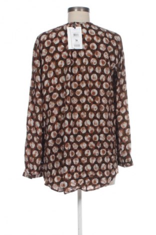 Дамска блуза Cartoon, Размер M, Цвят Многоцветен, Цена 31,99 лв.