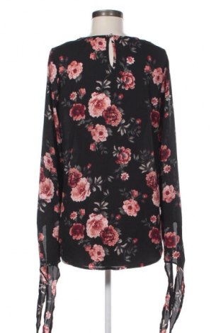 Dámska blúza Colloseum, Veľkosť M, Farba Viacfarebná, Cena  4,95 €