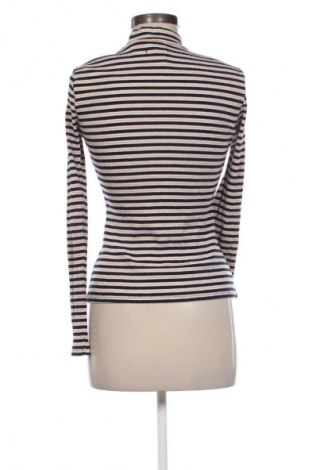 Дамска блуза Cropp, Размер L, Цвят Многоцветен, Цена 22,99 лв.