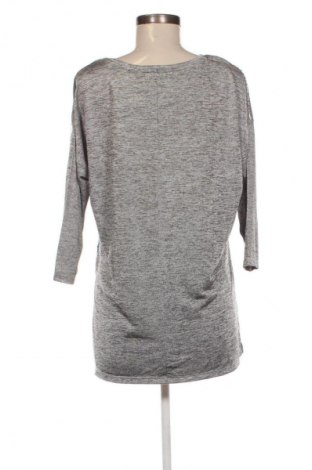 Дамска блуза Flame, Размер M, Цвят Сребрист, Цена 8,99 лв.