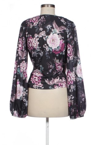 Дамска блуза Gina Tricot, Размер L, Цвят Многоцветен, Цена 13,99 лв.