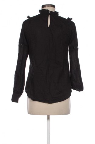 Bluzka damska Mohito, Rozmiar M, Kolor Czarny, Cena 43,68 zł