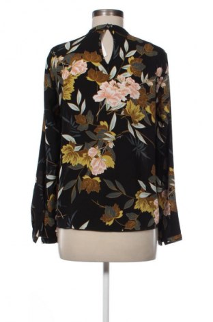 Γυναικεία μπλούζα ONLY, Μέγεθος M, Χρώμα Πολύχρωμο, Τιμή 7,99 €