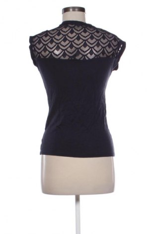 Дамска блуза ONLY, Размер S, Цвят Син, Цена 19,55 лв.