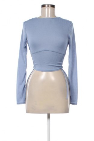 Дамска блуза Pretty Little Thing, Размер S, Цвят Син, Цена 36,10 лв.