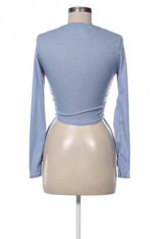 Дамска блуза Pretty Little Thing, Размер S, Цвят Син, Цена 36,10 лв.