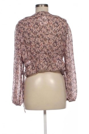 Дамска блуза Pull&Bear, Размер L, Цвят Многоцветен, Цена 11,99 лв.