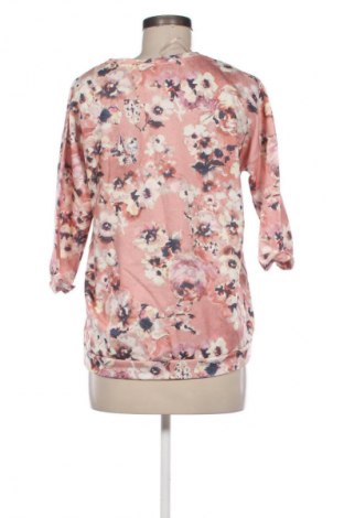 Дамска блуза Pull&Bear, Размер M, Цвят Многоцветен, Цена 12,99 лв.