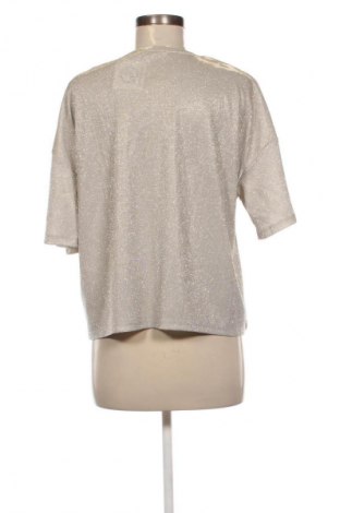 Дамска блуза Reserved, Размер M, Цвят Сребрист, Цена 19,04 лв.