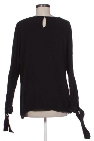 Дамска блуза Triangle By s.Oliver, Размер XXL, Цвят Черен, Цена 33,24 лв.