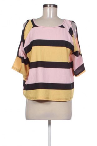 Дамска блуза Unbranded, Размер M, Цвят Многоцветен, Цена 19,00 лв.