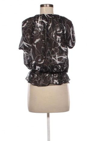 Дамска блуза Unbranded, Размер M, Цвят Многоцветен, Цена 19,00 лв.
