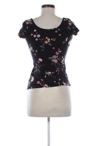 Дамска блуза Unbranded, Размер XS, Цвят Многоцветен, Цена 15,99 лв.