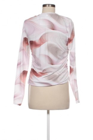 Дамска блуза Unbranded, Размер M, Цвят Многоцветен, Цена 19,00 лв.