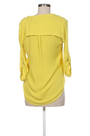 Дамска блуза Unbranded, Размер M, Цвят Жълт, Цена 9,99 лв.