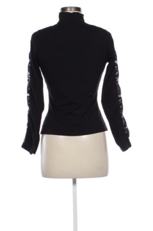 Dámská halenka Urban Classics, Velikost M, Barva Černá, Cena  159,00 Kč