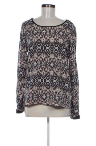 Γυναικεία μπλούζα VILA, Μέγεθος M, Χρώμα Πολύχρωμο, Τιμή 6,99 €