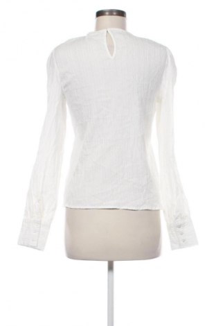 Γυναικεία μπλούζα VILA, Μέγεθος M, Χρώμα Λευκό, Τιμή 7,99 €
