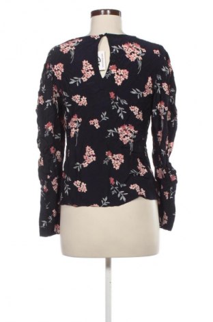 Дамска блуза Vero Moda, Размер S, Цвят Многоцветен, Цена 46,99 лв.