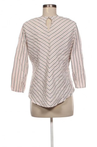 Női blúz Yessica, Méret M, Szín Sokszínű, Ár 899 Ft